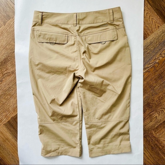 Columbia Omni-Shield Capri Shorts Tan 8 - Picture 7 of 12